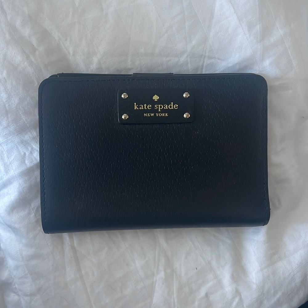 Black kate spade wallet